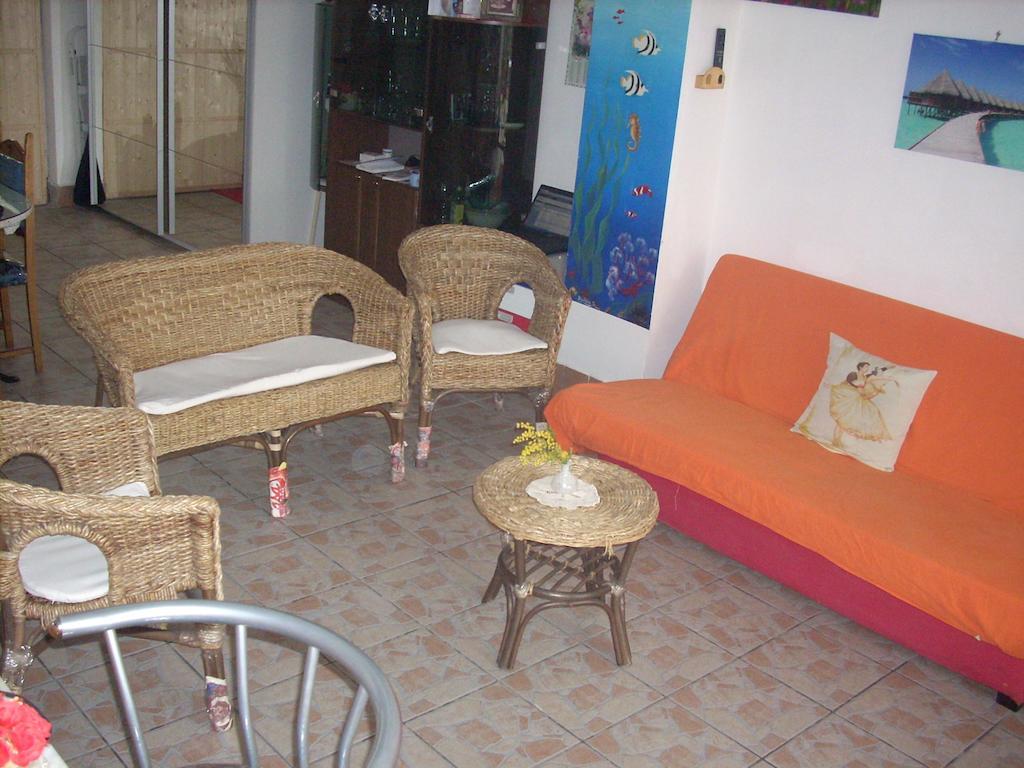 Beb I Delfini Di Casa Paola Bed & Breakfast Маскали Екстериор снимка