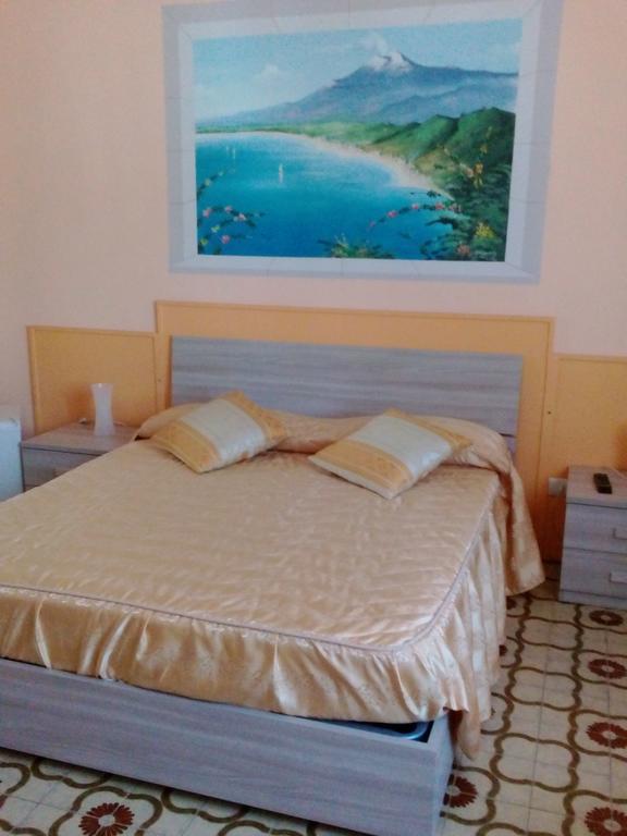 Beb I Delfini Di Casa Paola Bed & Breakfast Маскали Екстериор снимка