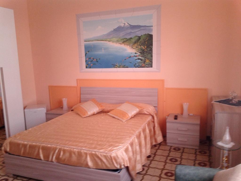Beb I Delfini Di Casa Paola Bed & Breakfast Маскали Екстериор снимка